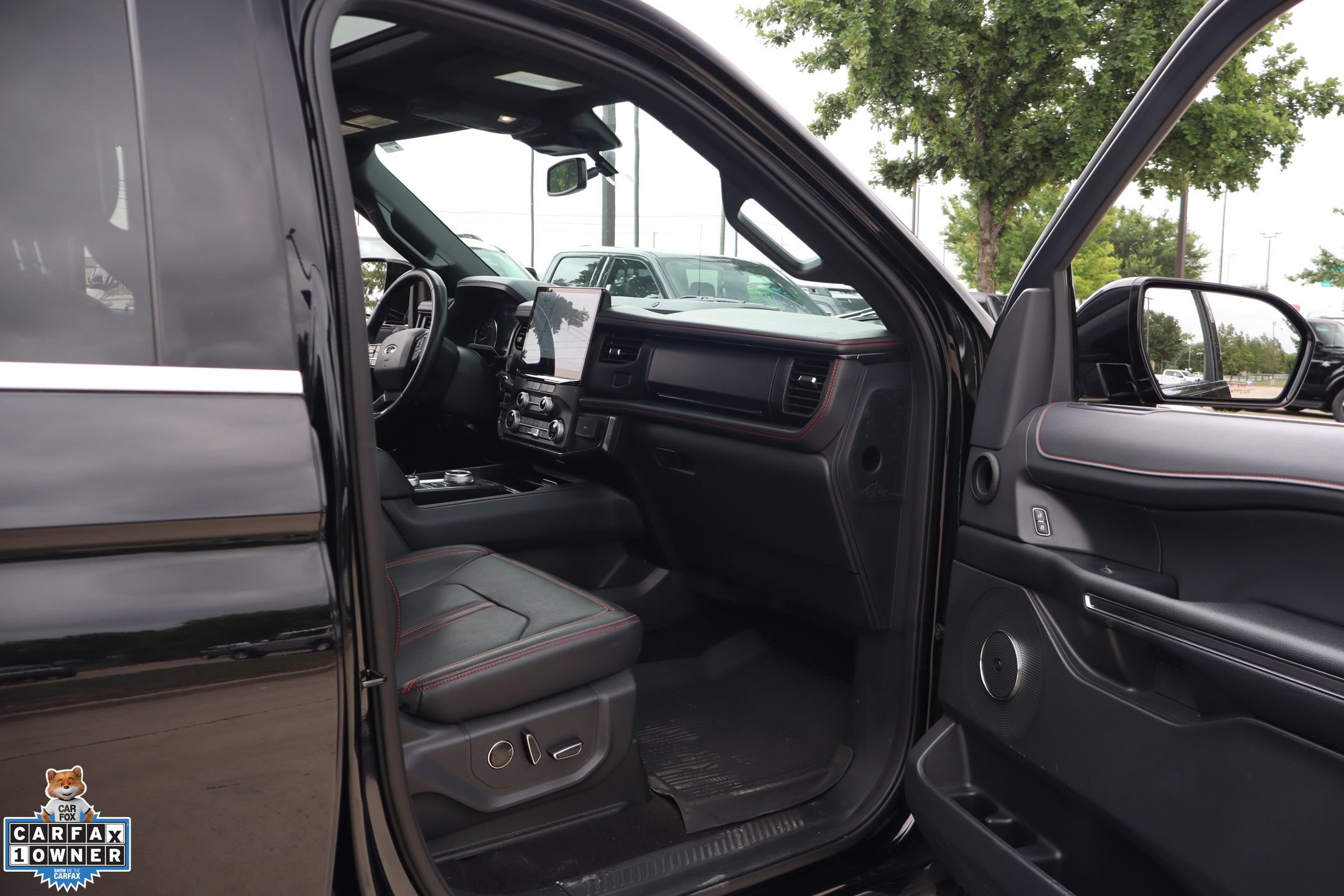 Used 2023 Ford Expedition Max Limited AWD/4WD image 30