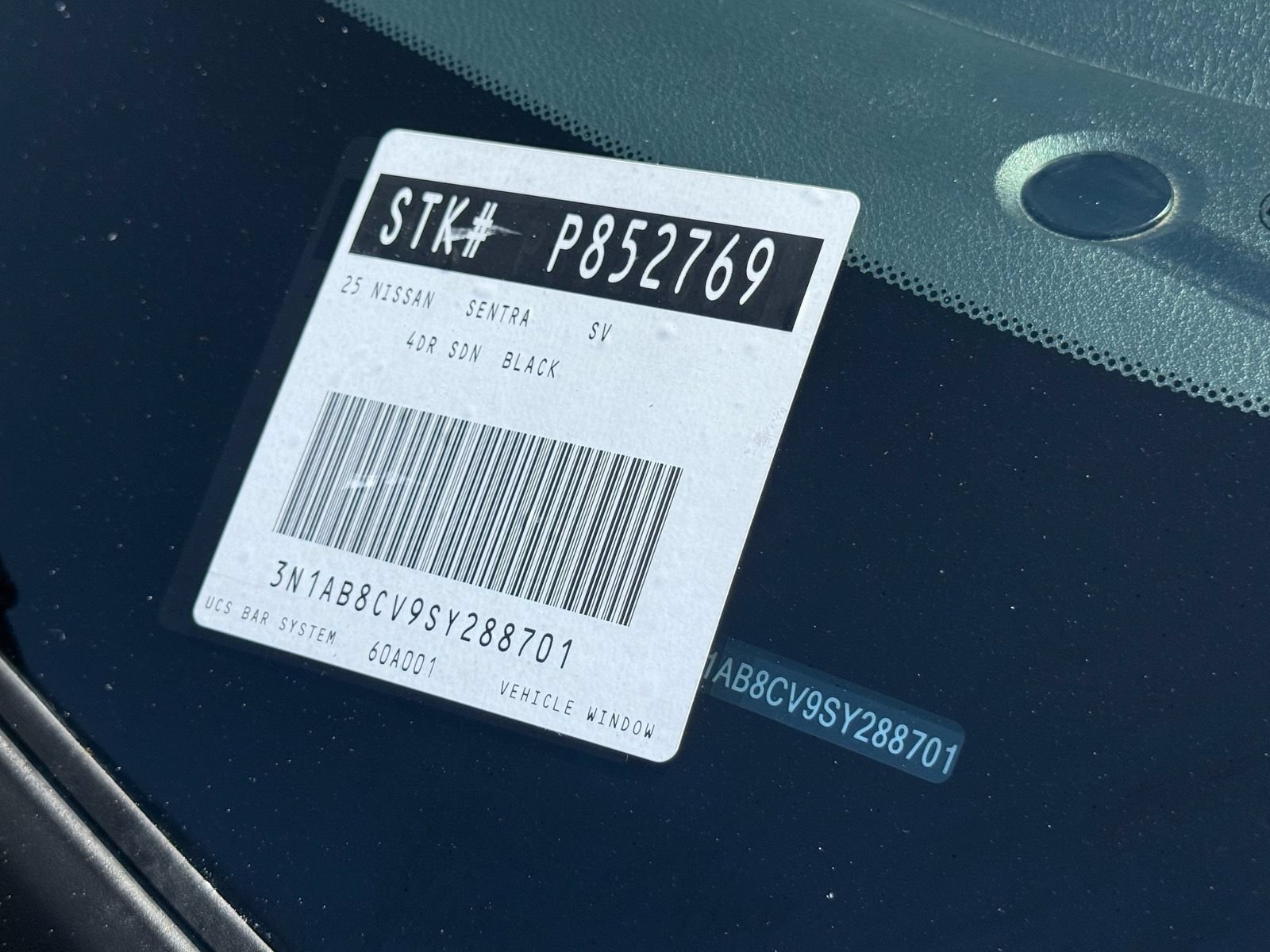 Used 2025 Nissan Sentra SV FWD image 34