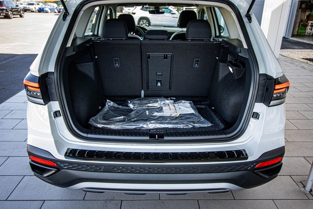New 2026 Volkswagen Taos S FWD image 16