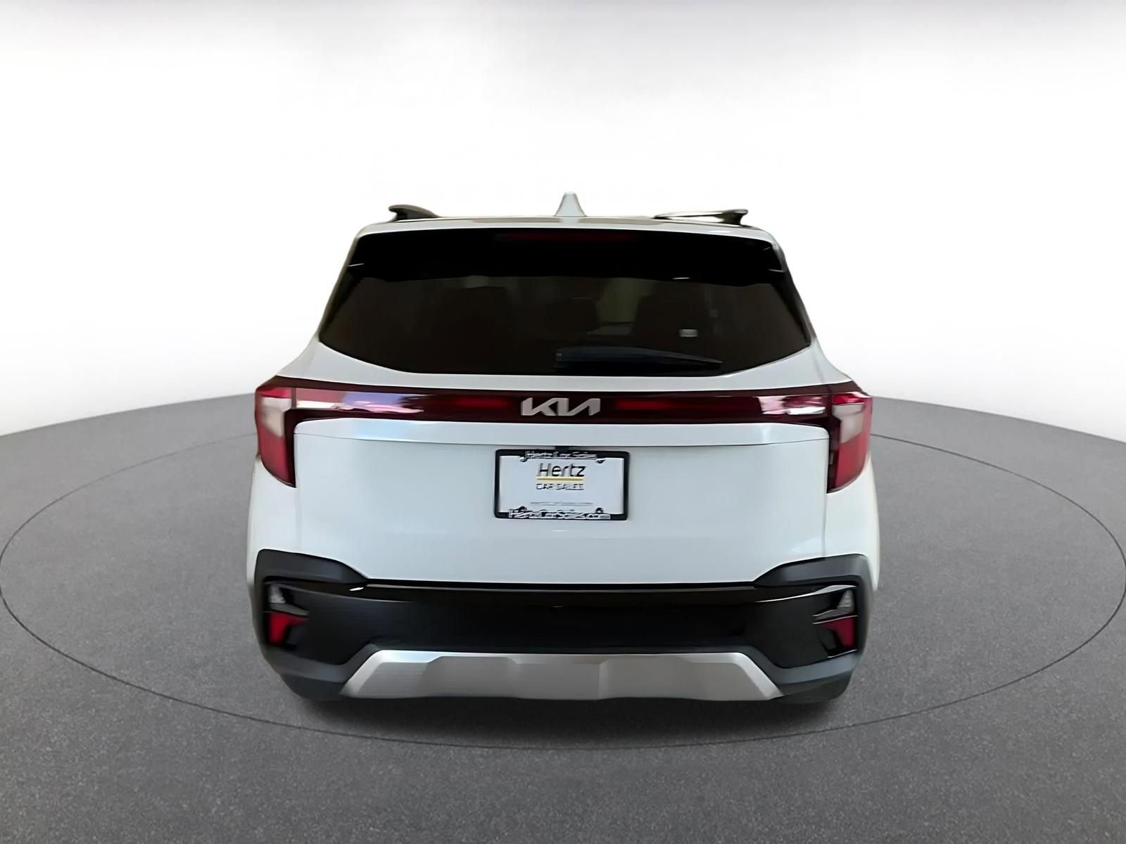 Used 2025 Kia Seltos S FWD image 12