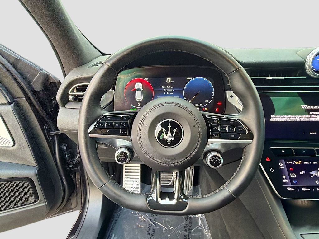 Used 2023 Maserati Grecale Modena image 39