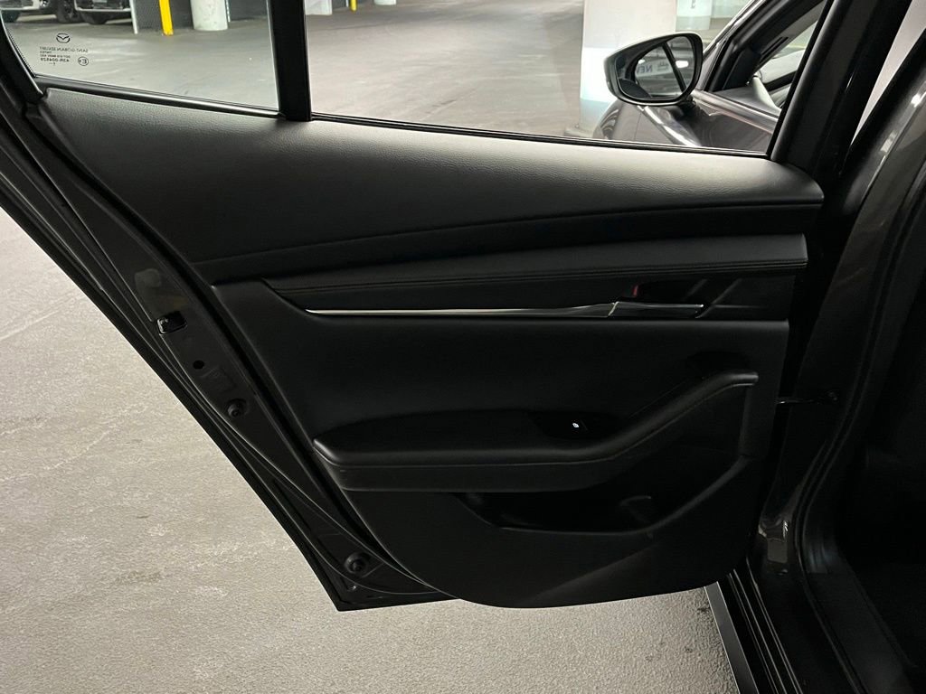 Used 2020 MAZDA MAZDA3 Sedan w/ Preferred Package image 18