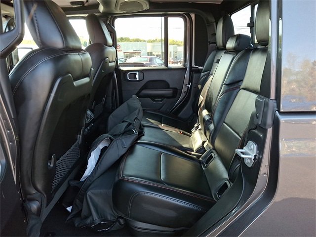Used 2024 Jeep Gladiator Rubicon image 11