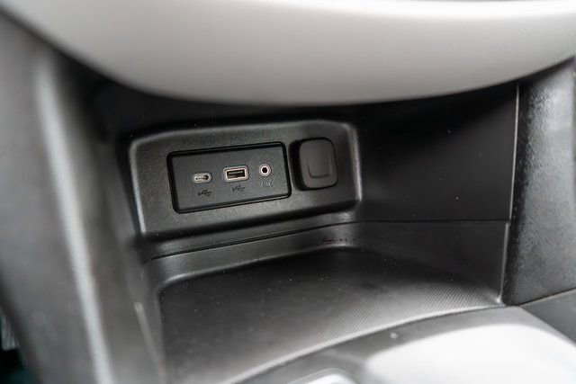 Used 2023 Chevrolet Equinox LS image 30