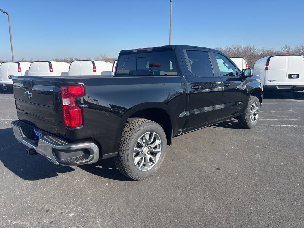 New 2026 Chevrolet Silverado 1500 LT image 3