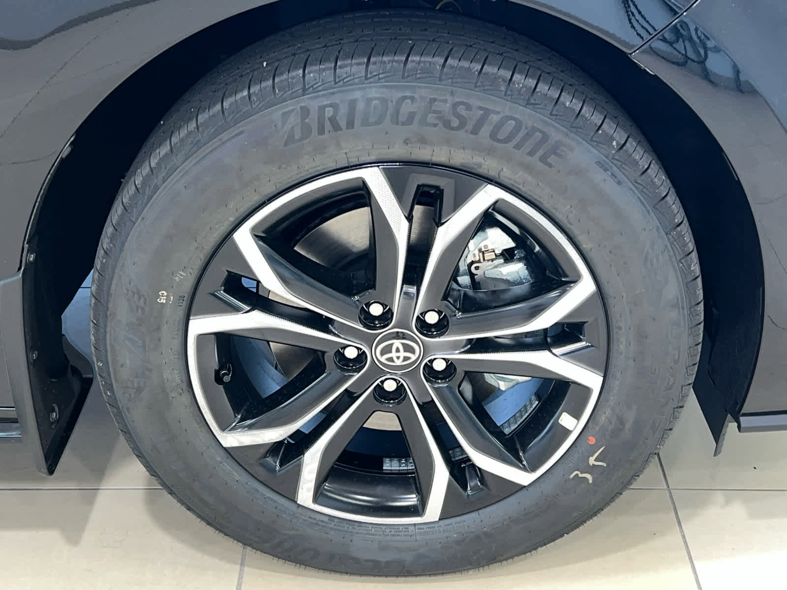 New 2026 Toyota Sienna Platinum AWD/4WD image 4