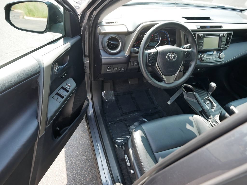 Used 2013 Toyota RAV4 Limited AWD/4WD image 10