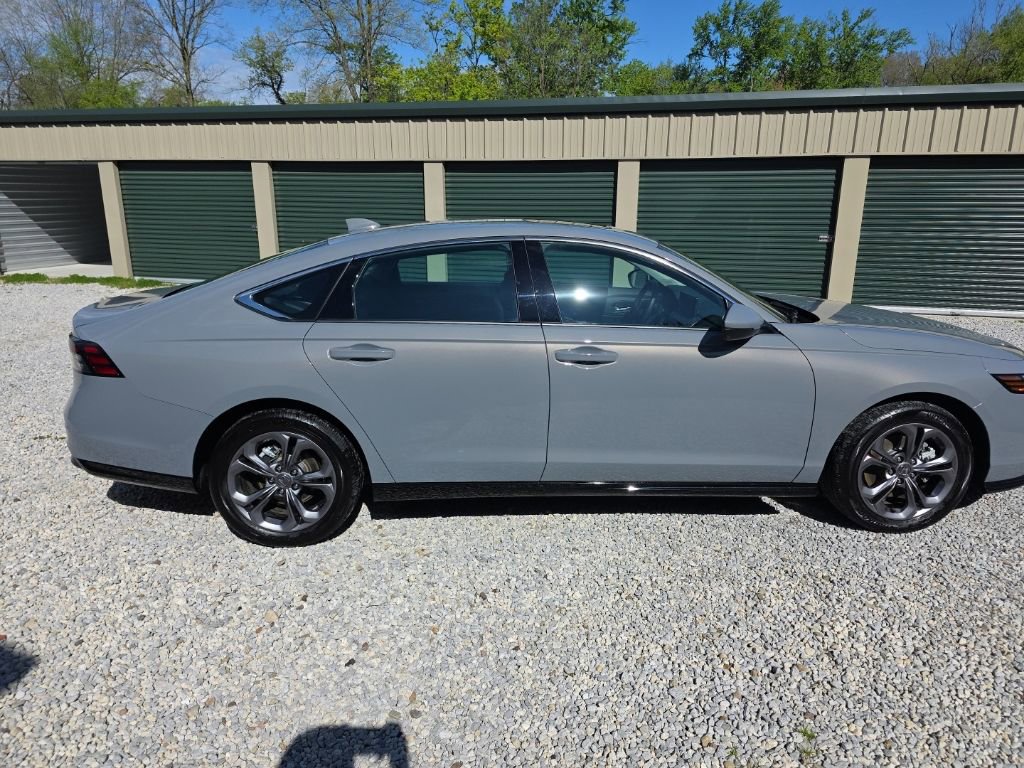 Used 2025 Honda Accord EX-L image 6