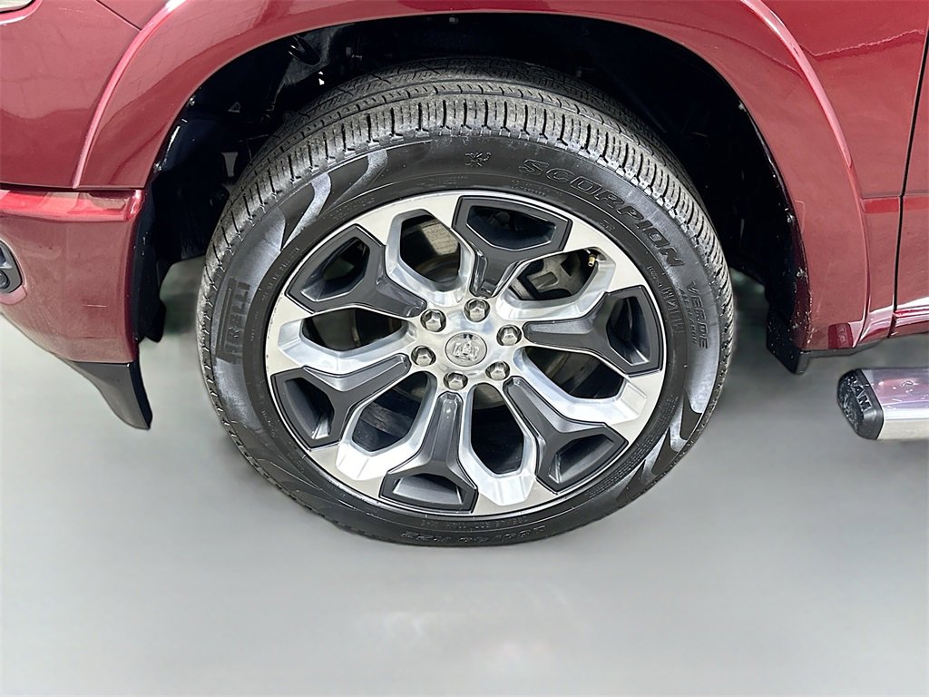Used 2022 RAM 1500 Limited w/ Body Color Bumper Group image 8