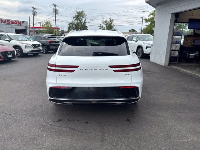 Used 2026 Genesis GV70 2.5T AWD/4WD image 3