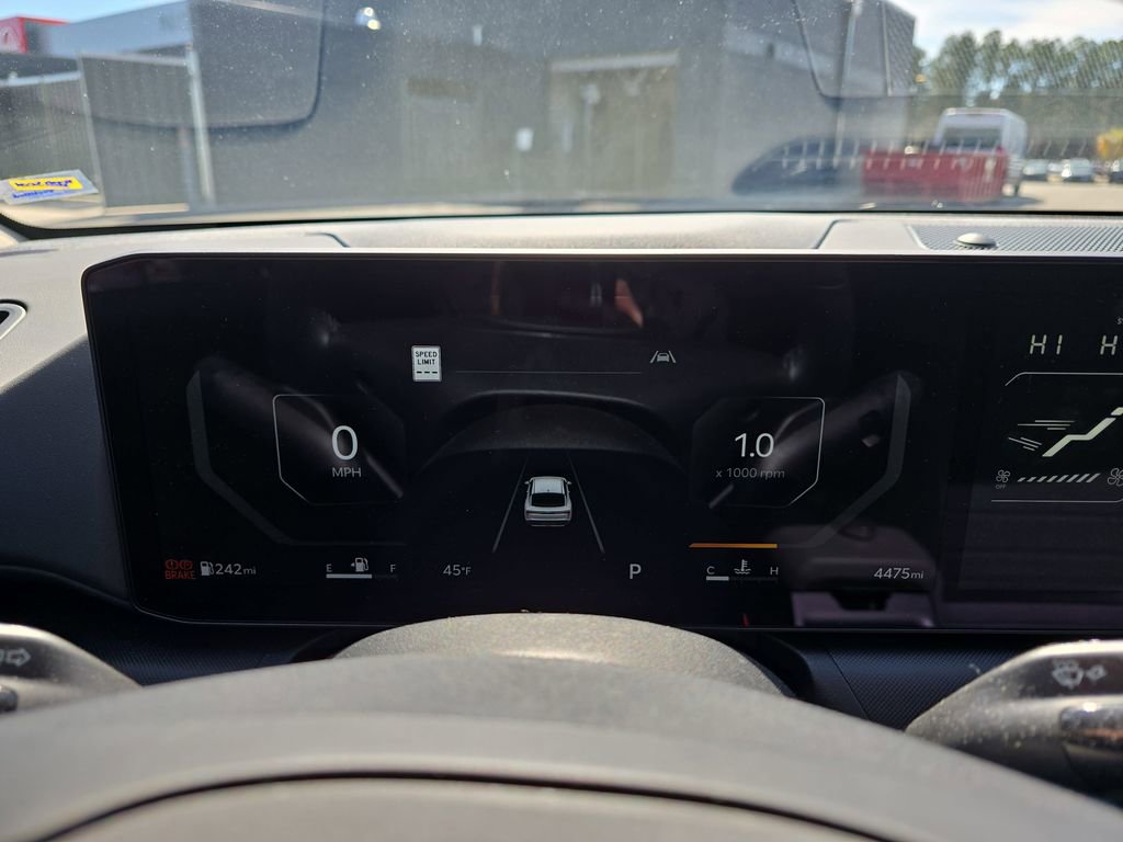 Used 2025 Kia K4 EX image 23