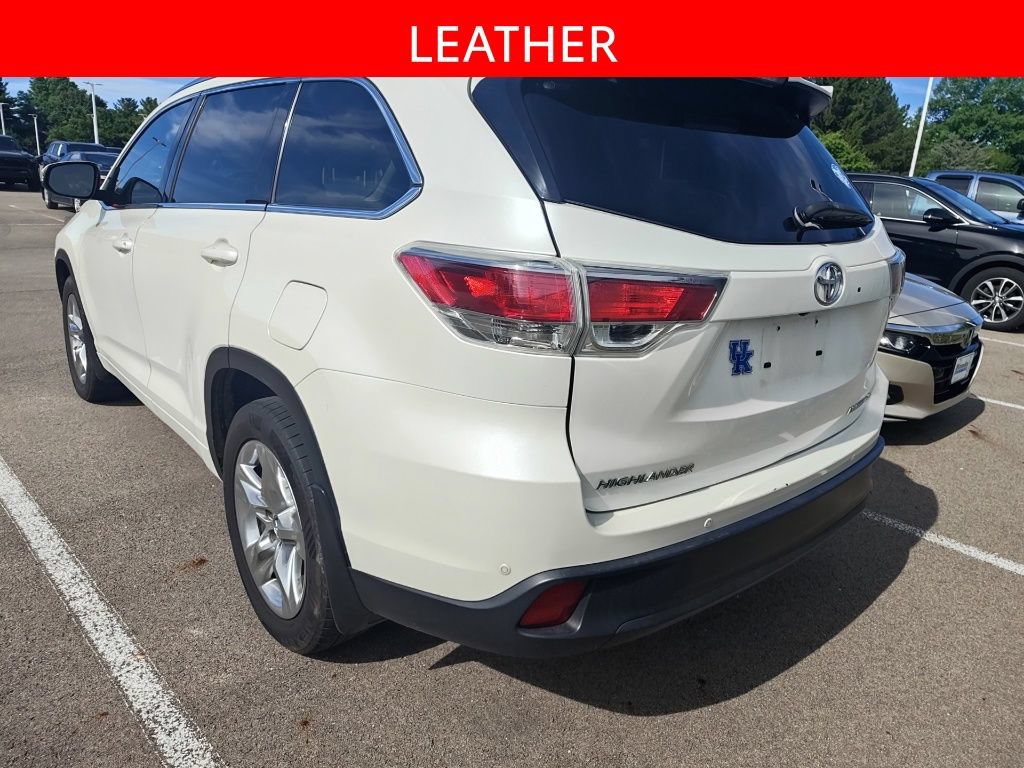 Used 2016 Toyota Highlander Limited AWD/4WD image 4