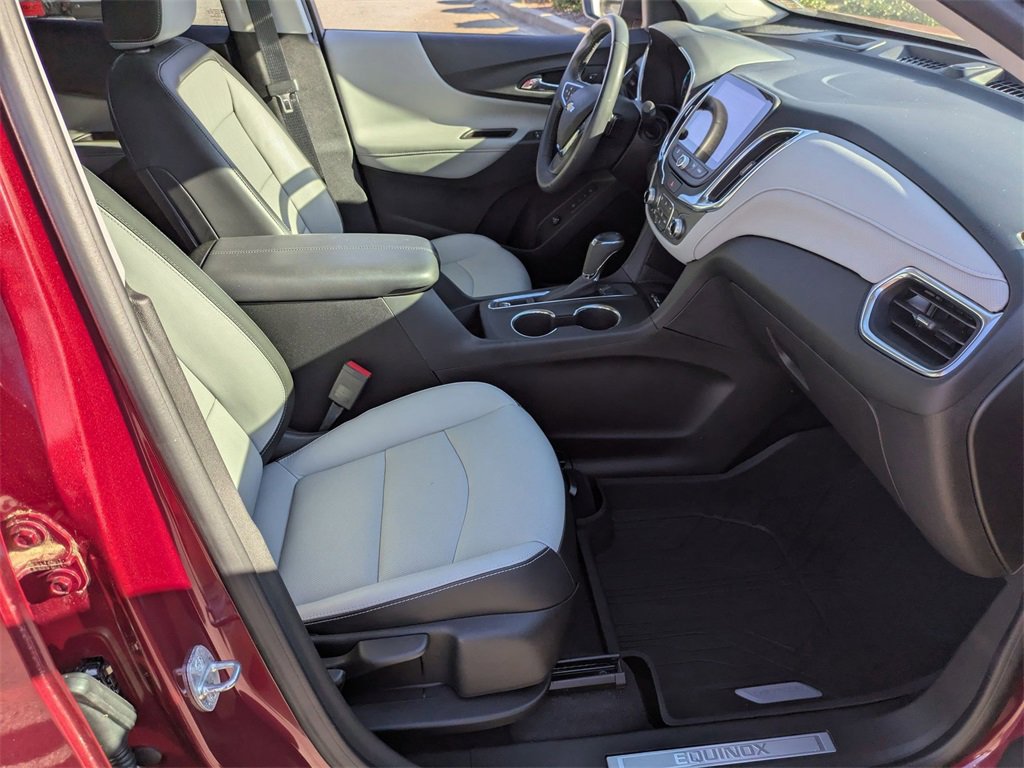 Used 2021 Chevrolet Equinox Premier image 38