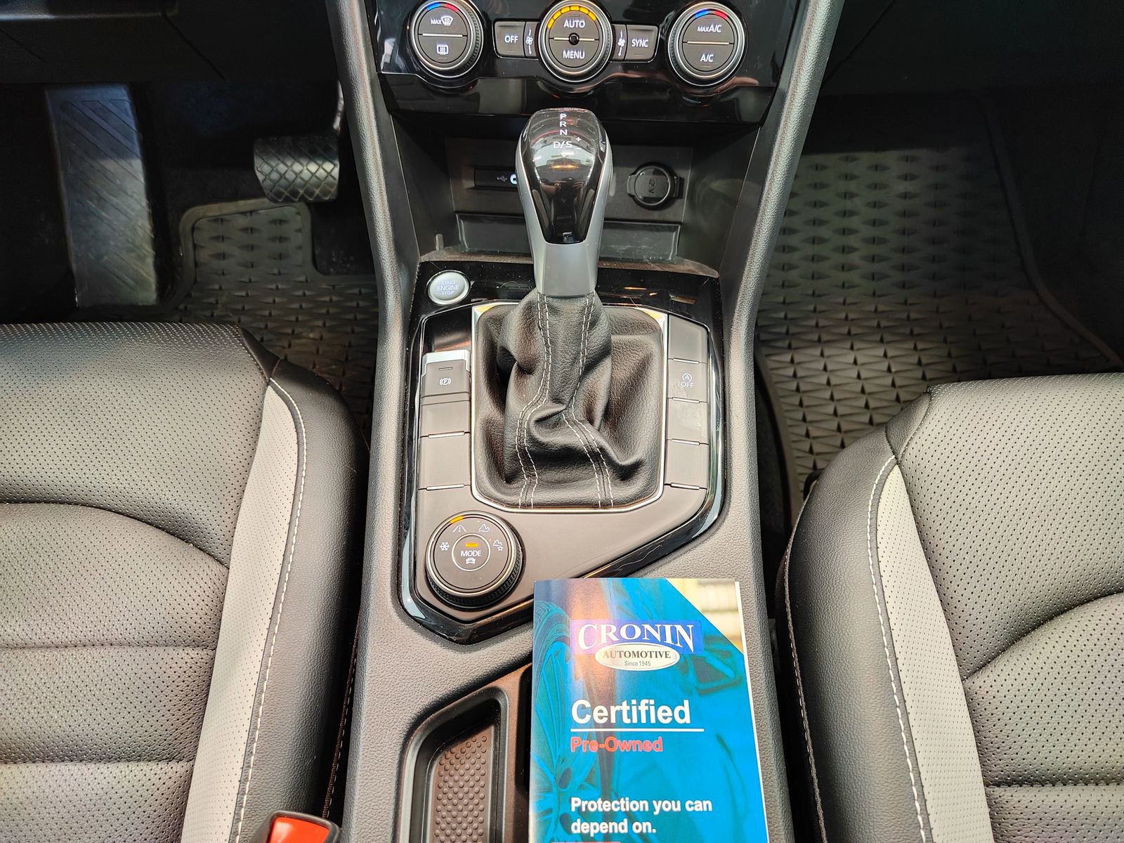 Used 2022 Volkswagen Taos SEL AWD/4WD image 25