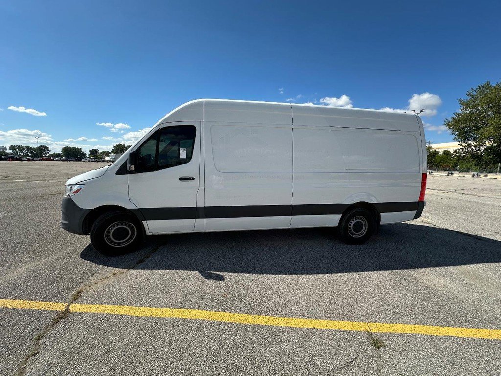 Used 2021 Mercedes-Benz Sprinter 2500 w/ Driver Convenience Package image 2