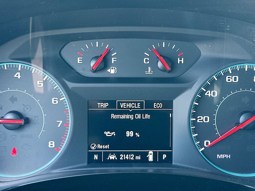 Used 2023 Chevrolet Traverse LS w/ Safety Package FWD image 12