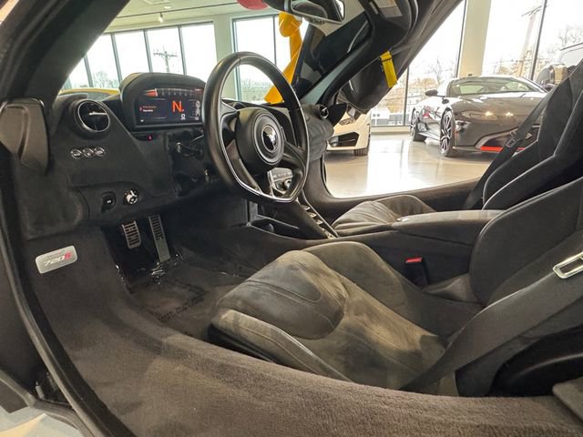 Used 2019 McLaren 720S Performance RWD image 5