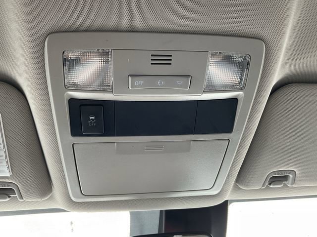 Used 2019 Toyota Tacoma SR image 15