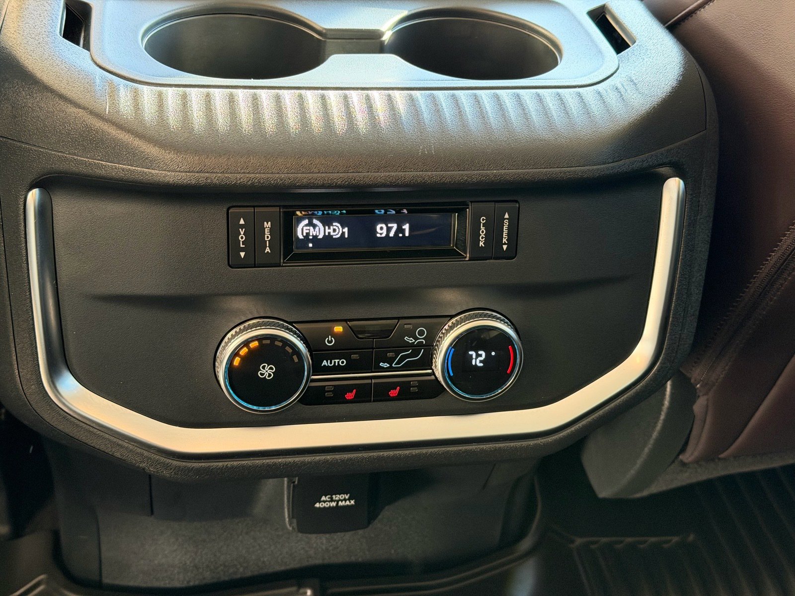 Used 2025 Ford Expedition Platinum w/ Platinum Ultimate Package image 14