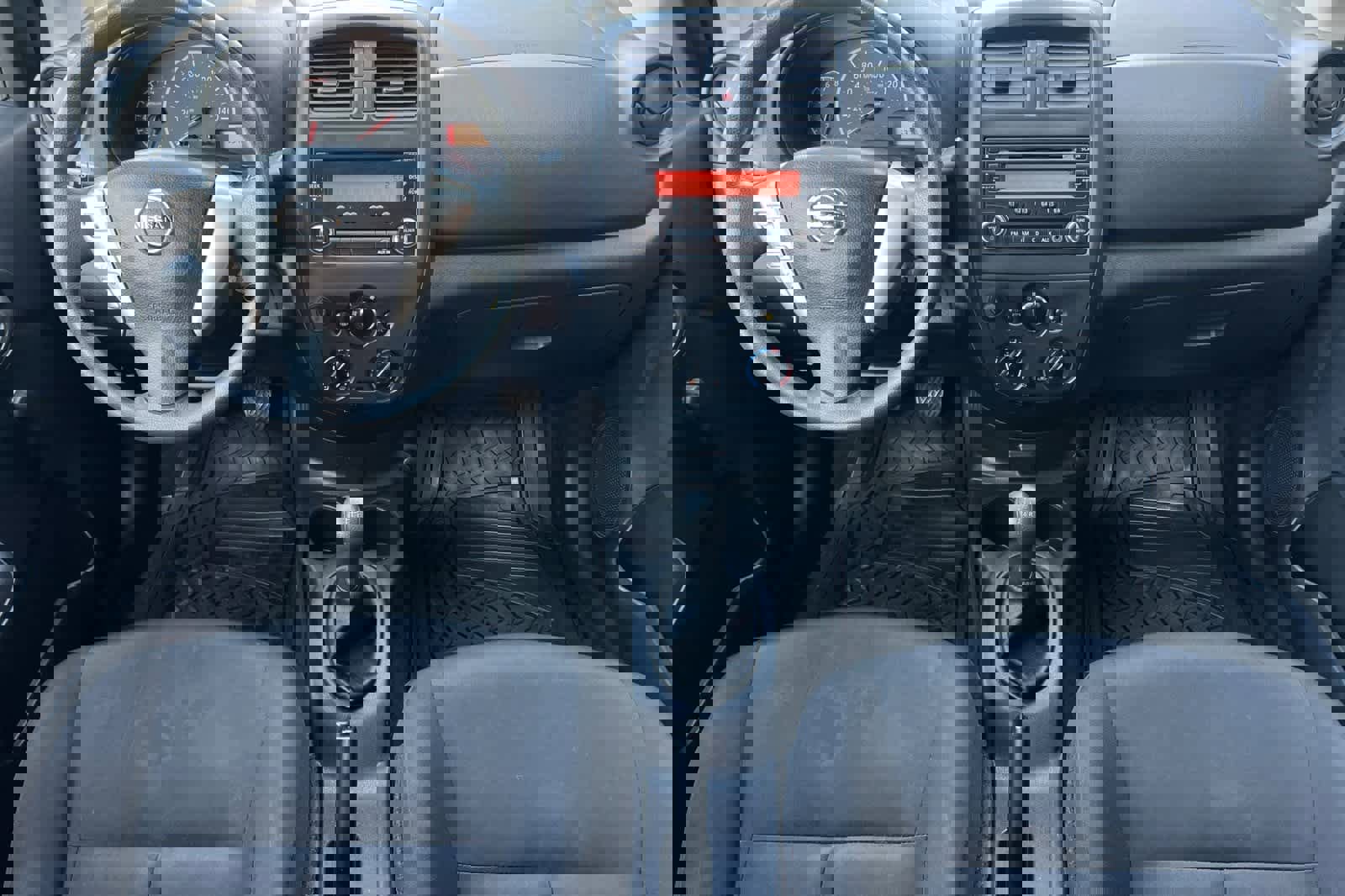 Used 2017 Nissan Versa S image 4