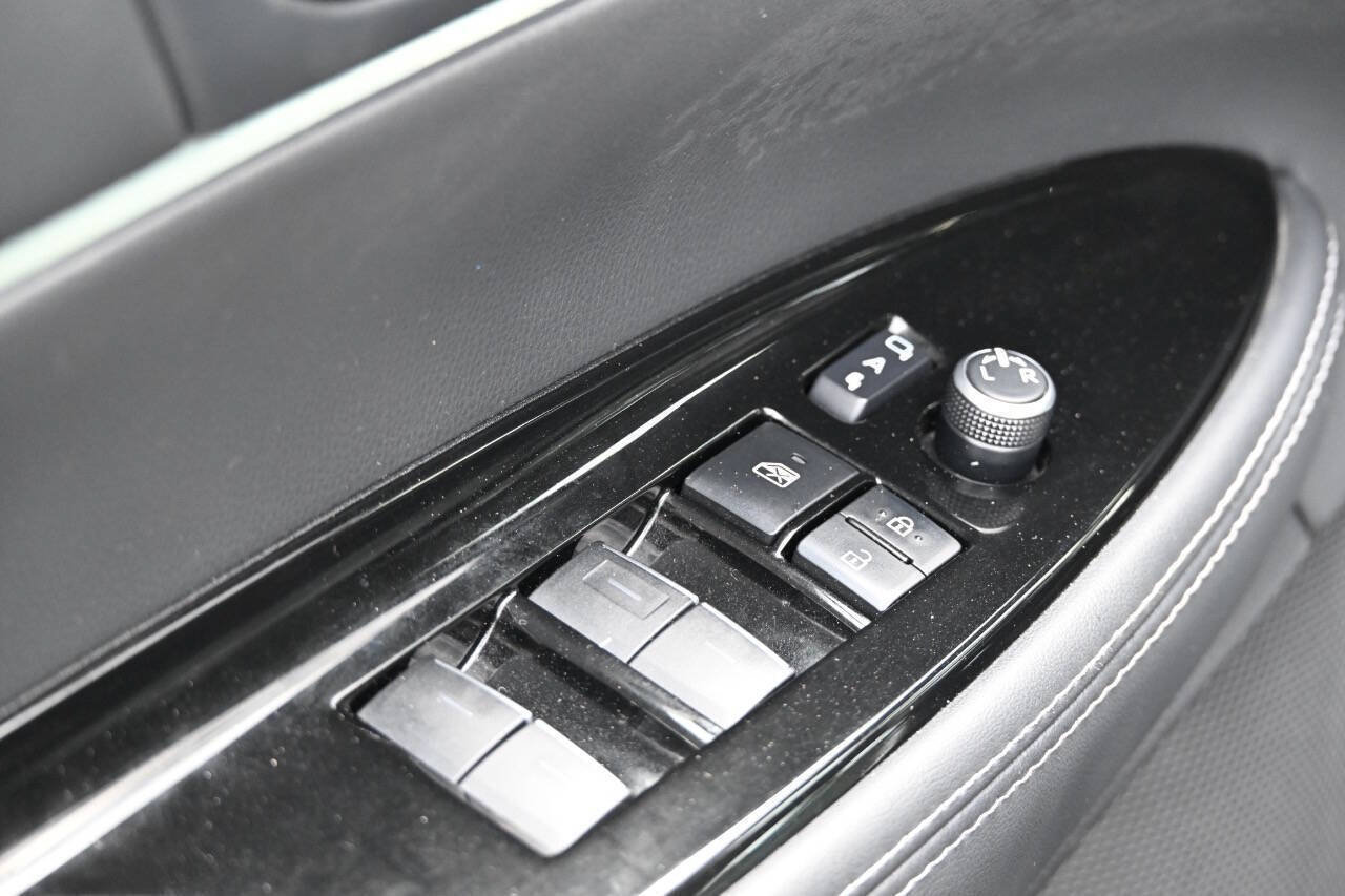 Used 2024 Toyota Mirai w/ Advanced Technology Package RWD image 14