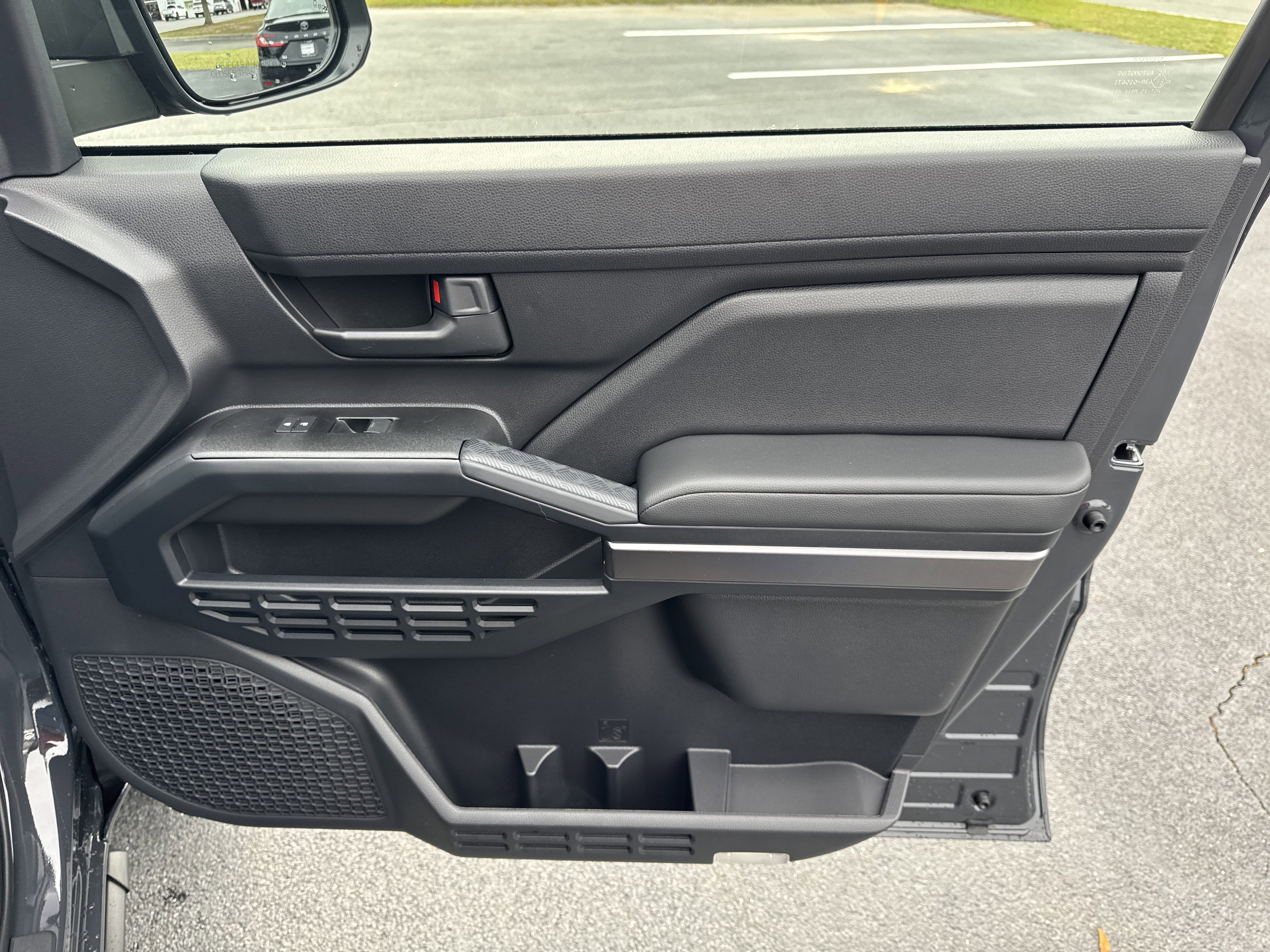 New 2026 Toyota 4Runner SR5 AWD/4WD image 35