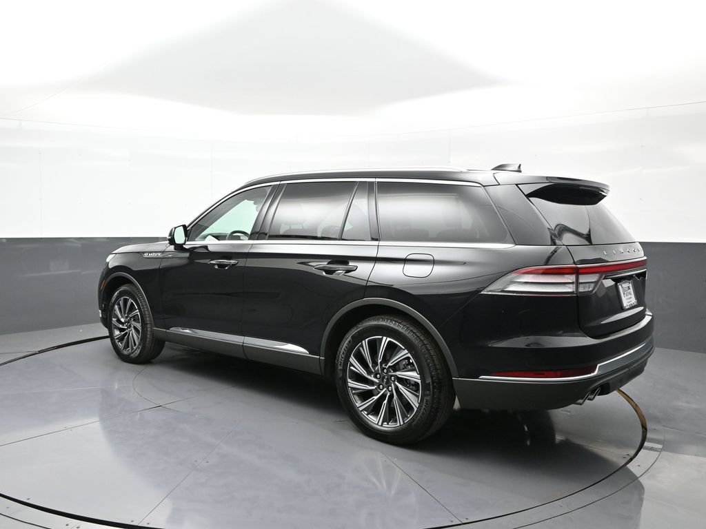 Used 2026 Lincoln Aviator AWD image 8