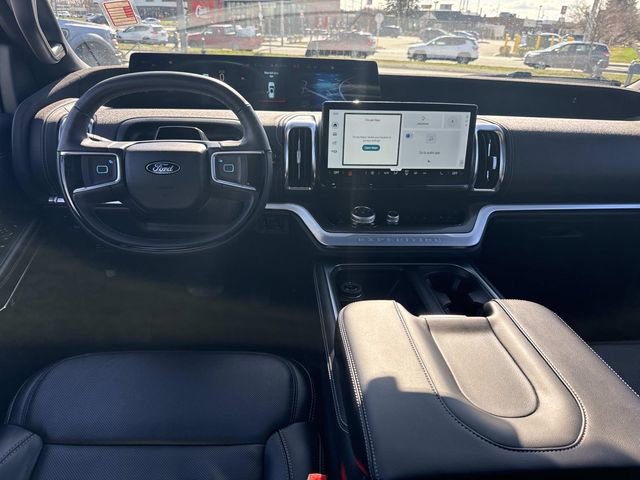 Used 2025 Ford Expedition Platinum w/ Stealth Performance Package image 17