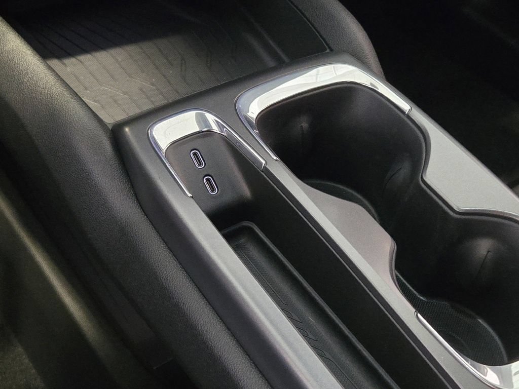 New 2026 Chevrolet Equinox EV LT FWD image 25
