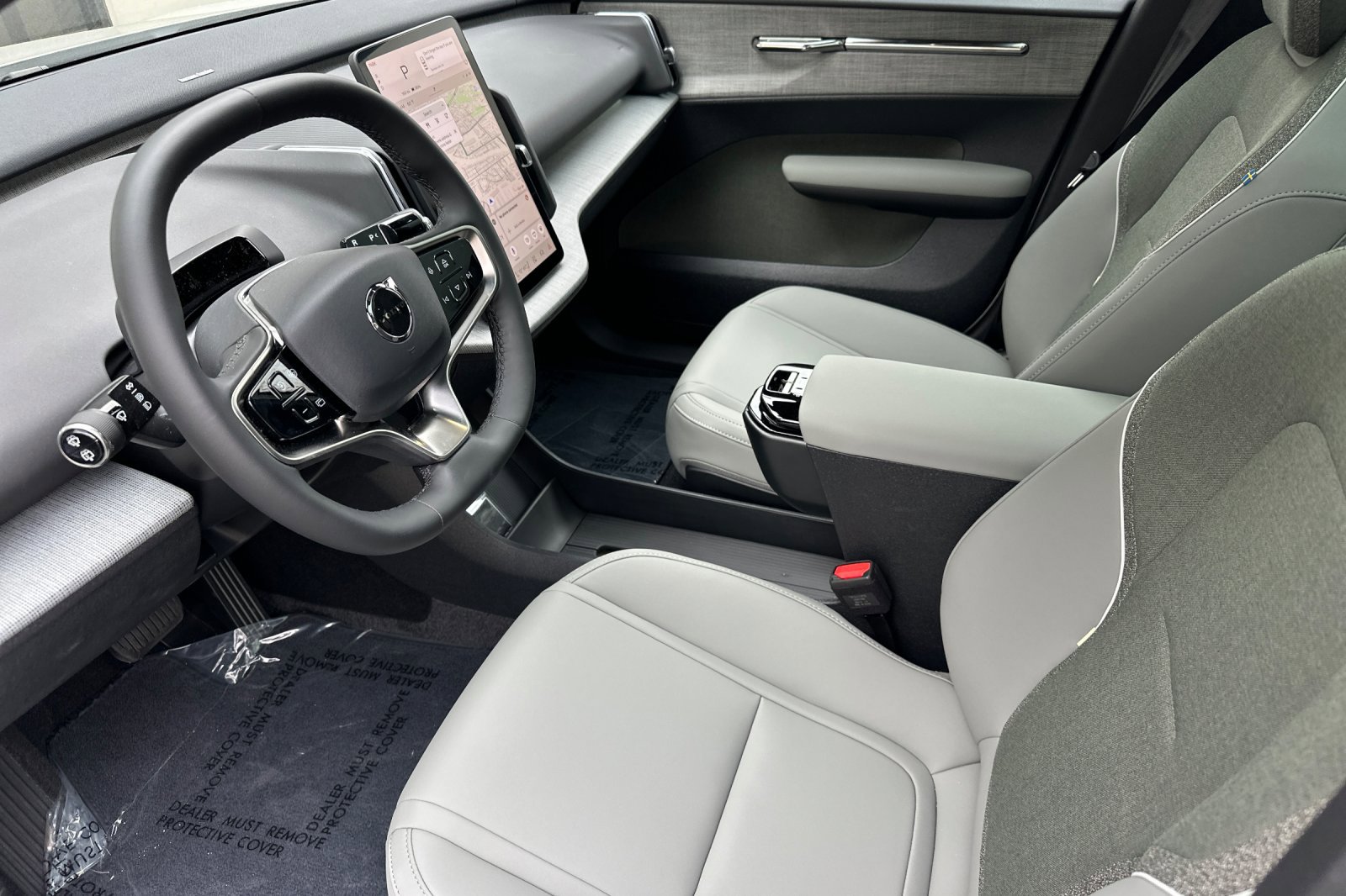 New 2026 Volvo EX30 Cross Country Ultra w/ Protection Package image 8