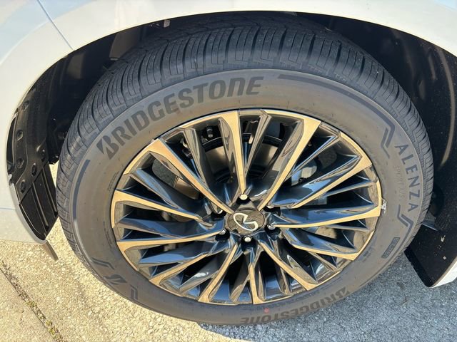 New 2026 INFINITI QX80 Autograph w/ Premium Cargo Package image 9