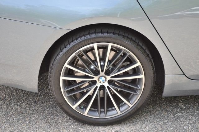 Used 2021 BMW 540i xDrive w/ Premium Package AWD/4WD image 11