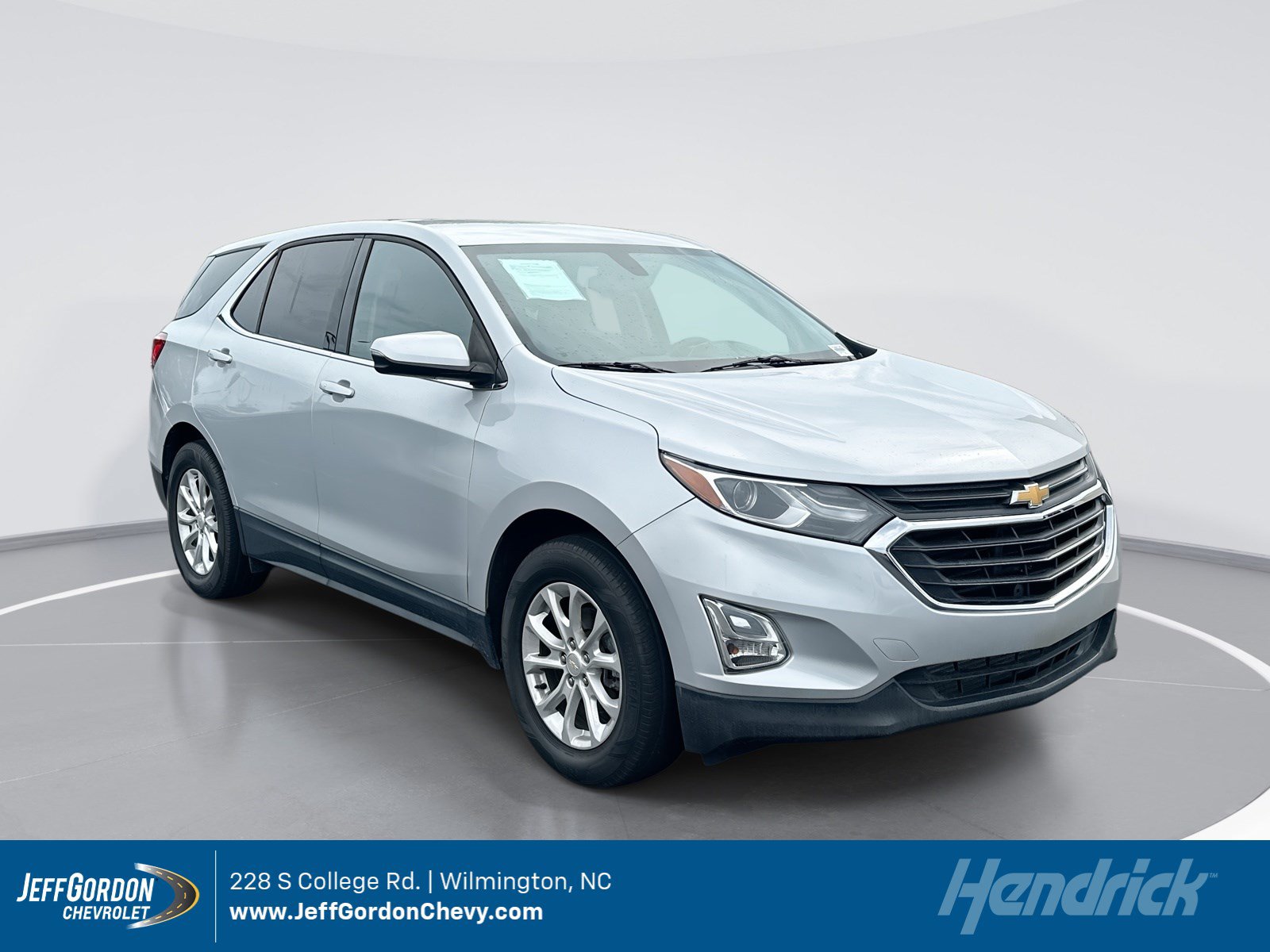 Used 2019 Chevrolet Equinox LT FWD image 1
