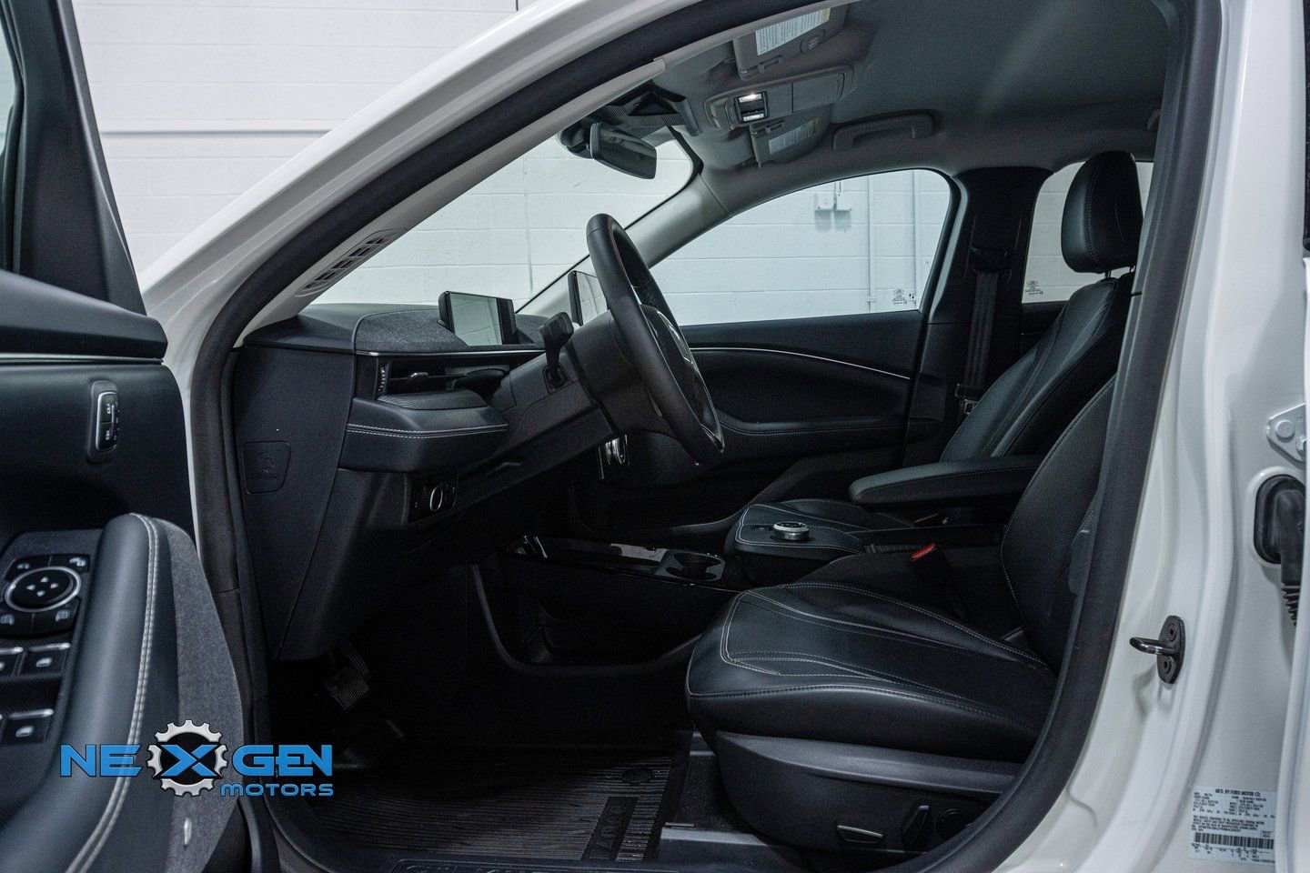 Used 2024 Ford Mustang Mach-E Premium image 11