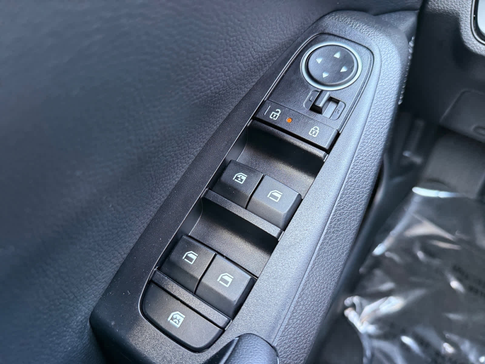 Used 2025 Kia Seltos EX w/ EX Sunroof Package image 27