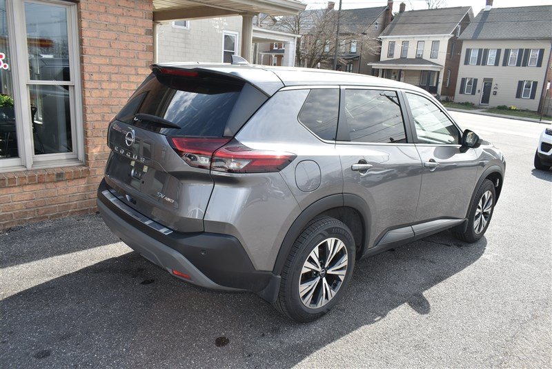 Used 2023 Nissan Rogue SV AWD/4WD image 4