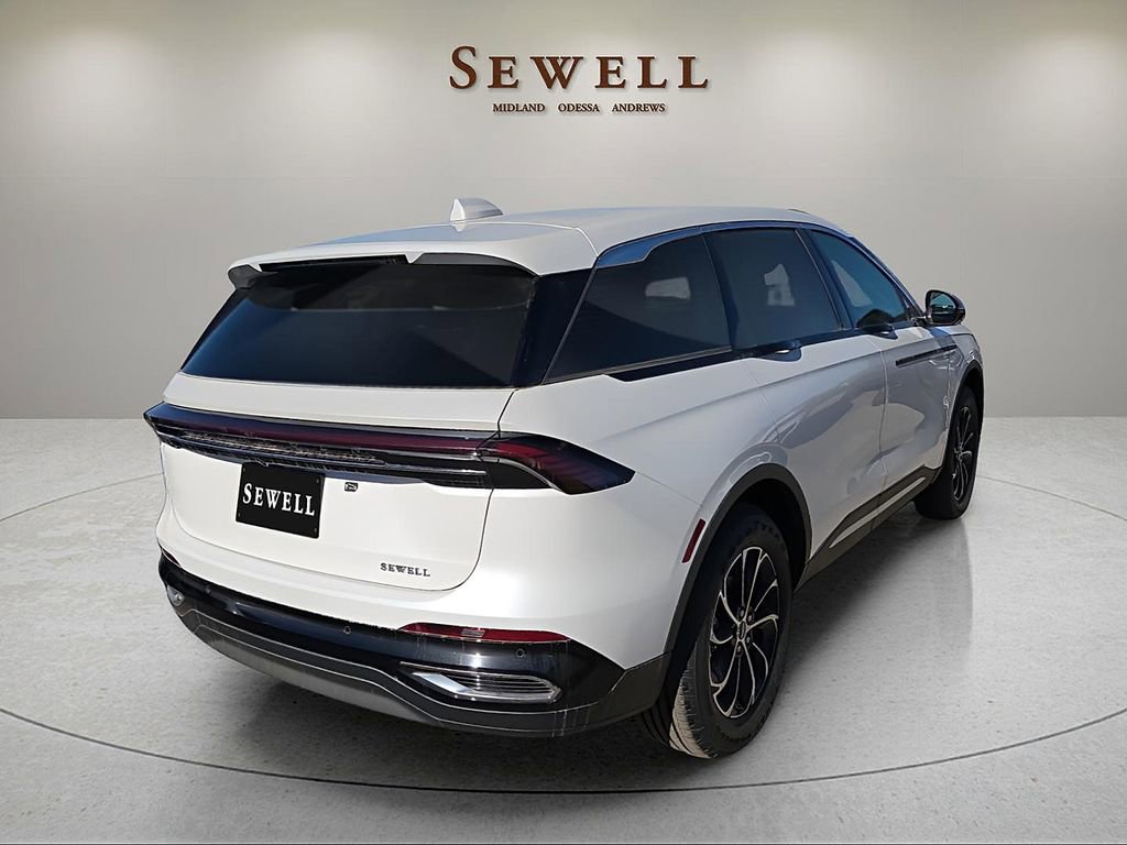 New 2026 Lincoln Nautilus Premier AWD/4WD image 4