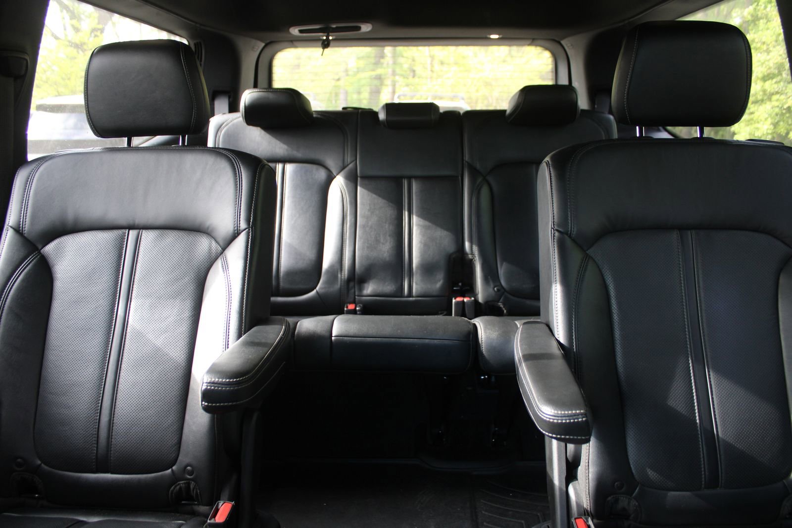 Used 2022 Jeep Wagoneer Series III w/ Rear Seat Video Group 1 image 60