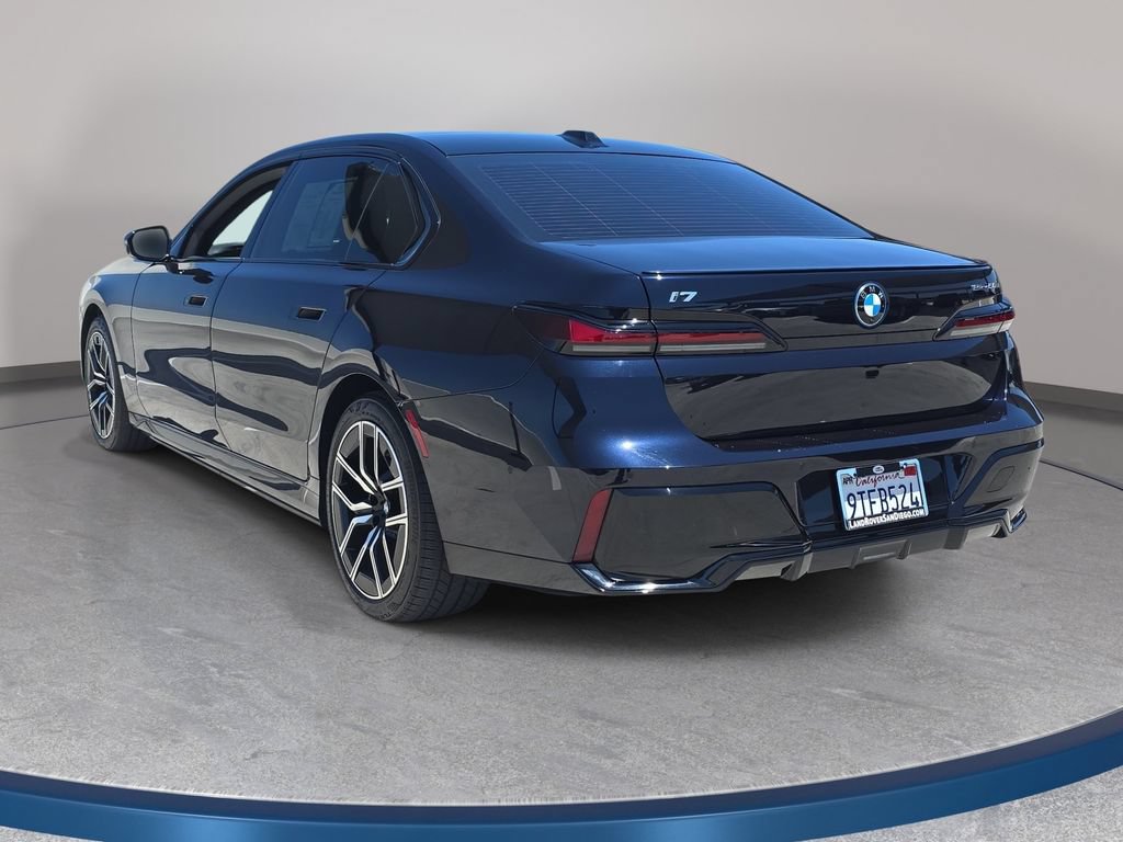 Used 2025 BMW i7 eDrive50 w/ M Sport Package RWD image 8