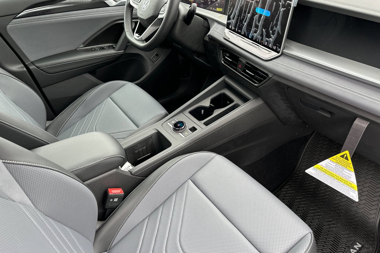 New 2026 Volkswagen Tiguan SE AWD/4WD image 16