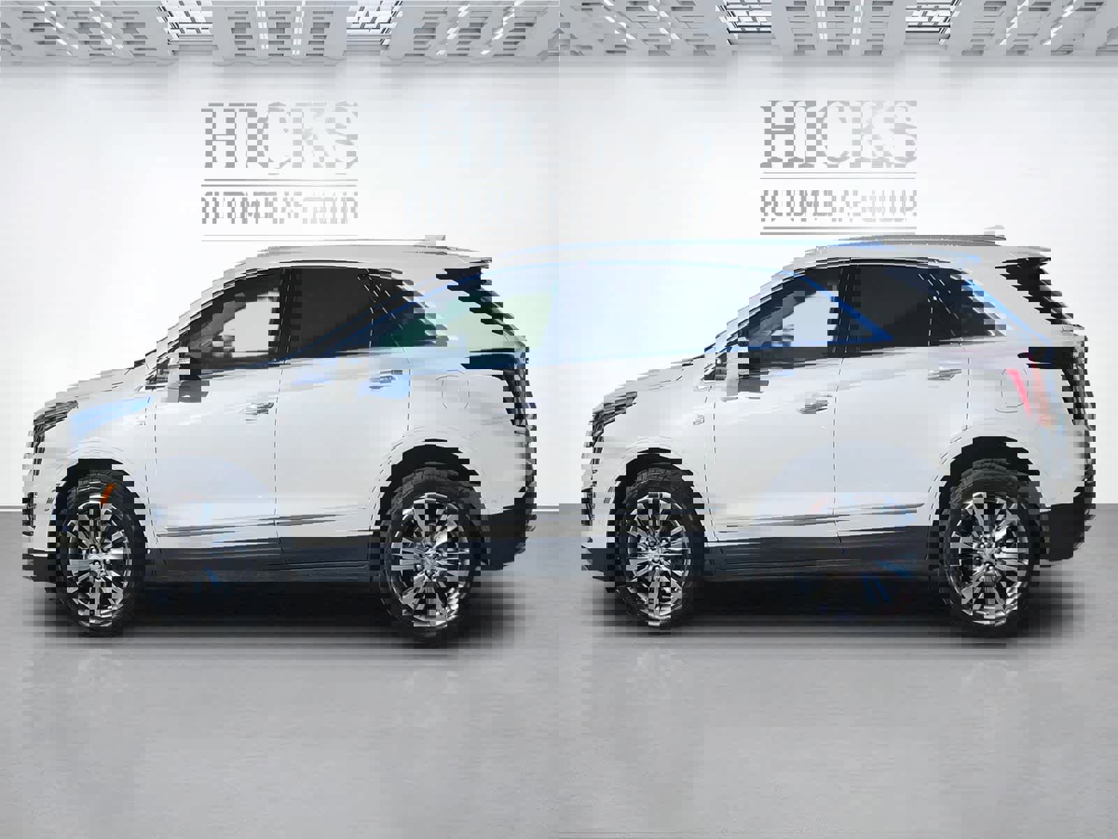 Used 2024 Cadillac XT5 Premium Luxury w/ Technology Package image 8