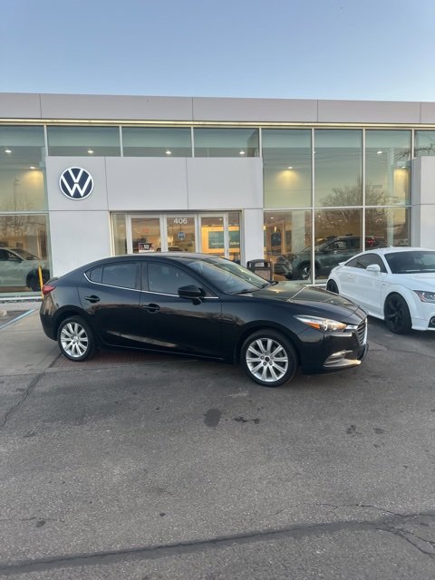 Used 2018 MAZDA MAZDA3 Touring image 2