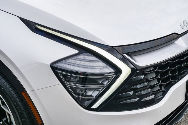 Certified 2024 Kia Sportage LX image 11