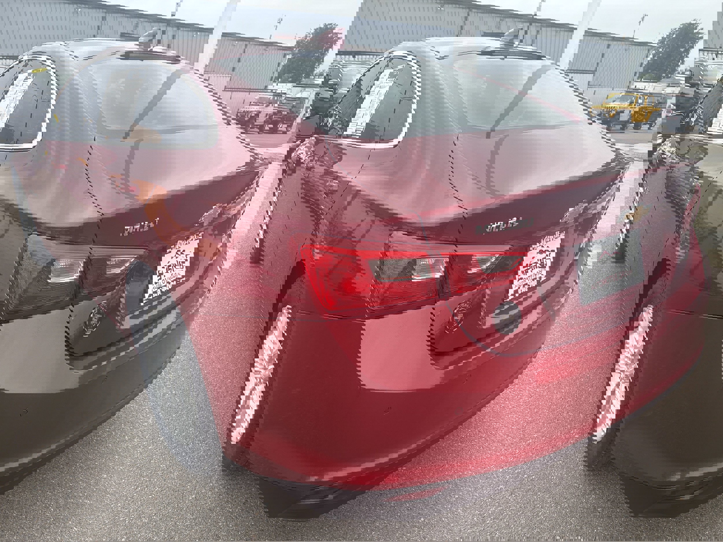 Used 2017 Chevrolet Malibu LT w/ Driver Confidence Package image 2