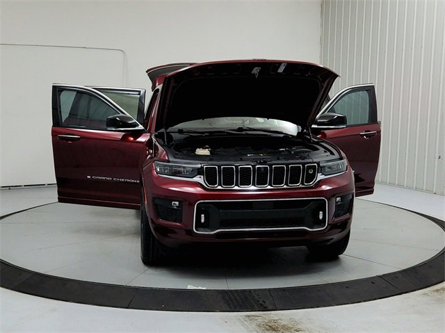 Used 2022 Jeep Grand Cherokee L Overland w/ Advanced Protech Group III image 10