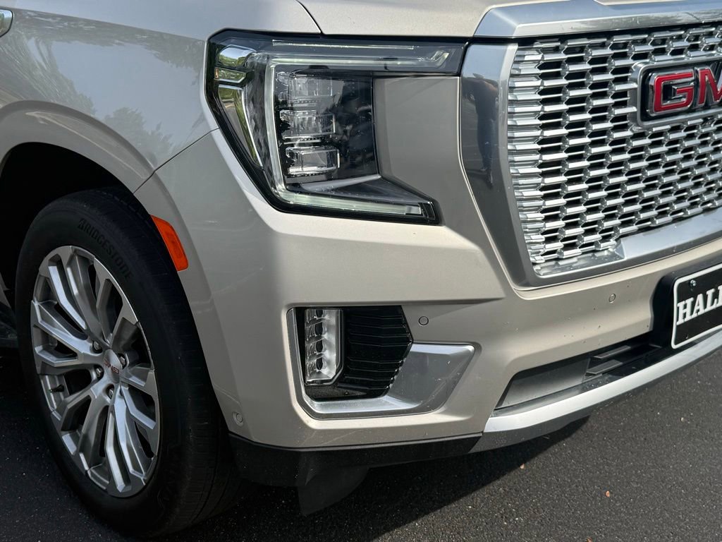 Used 2023 GMC Yukon Denali w/ Advanced Technology Package image 9