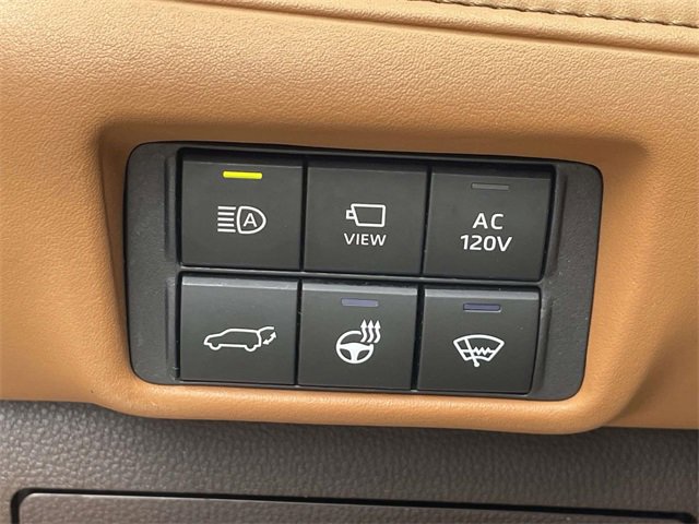 Used 2021 Toyota Highlander Platinum image 23