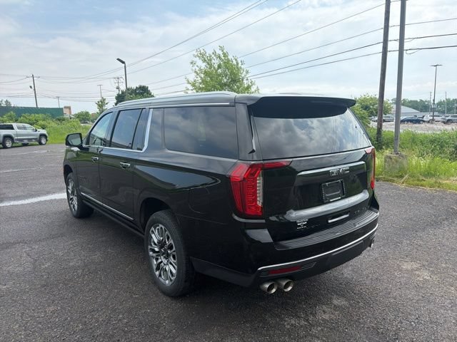 Certified 2024 GMC Yukon XL Denali Ultimate AWD/4WD image 3