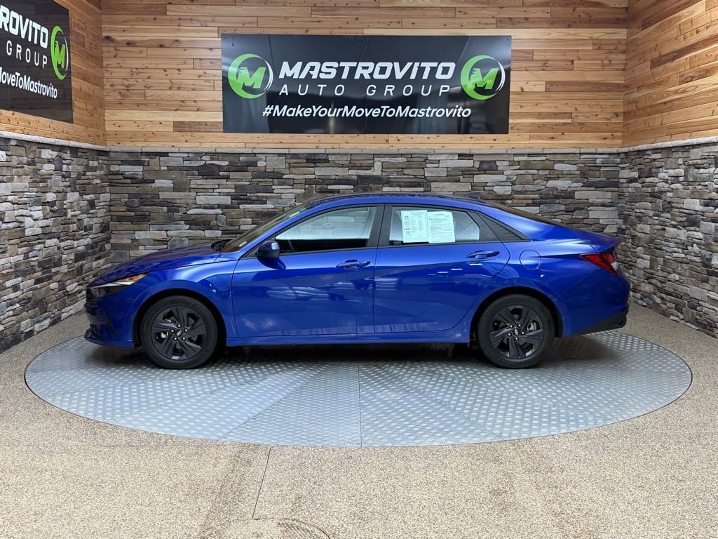 Certified 2023 Hyundai Elantra SEL image 6