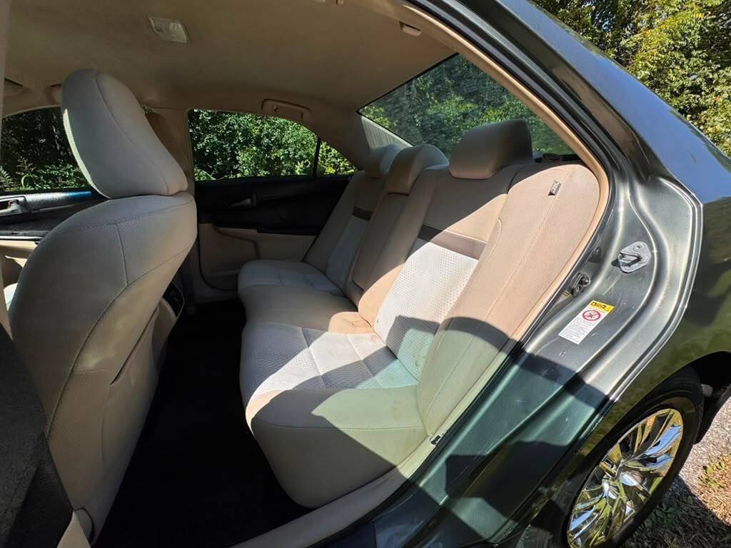 Used 2012 Toyota Camry FWD image 13